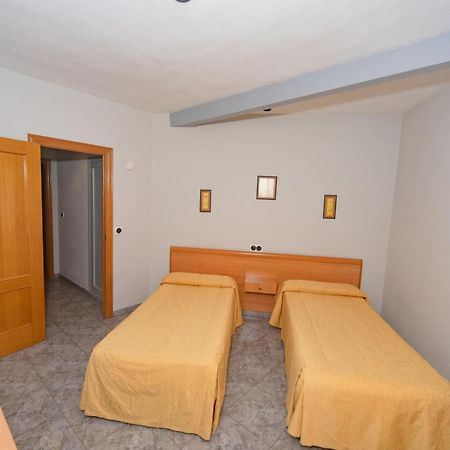 Hostal Virginia Favareta Luaran gambar