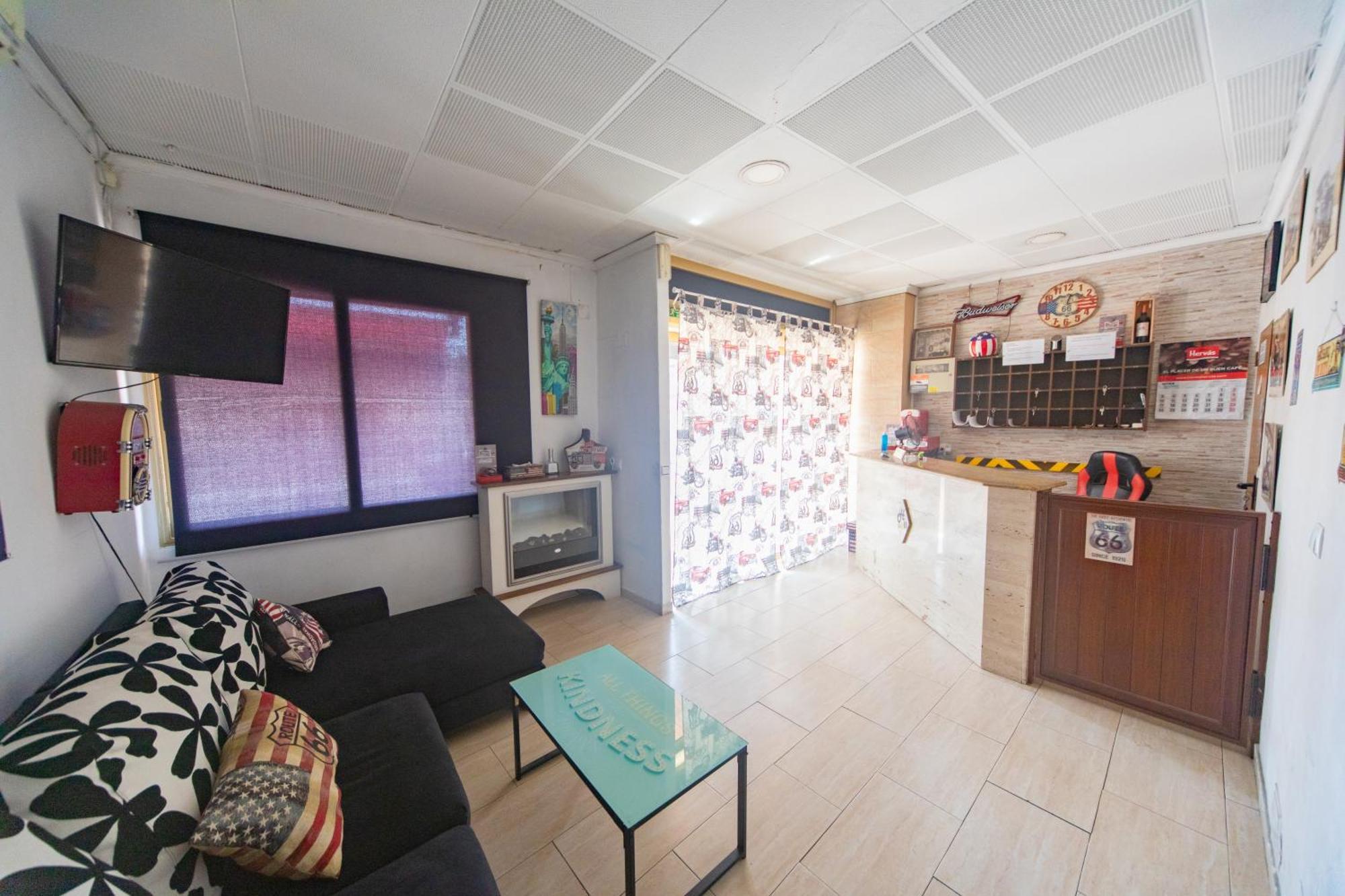 Hostal Virginia Favareta Luaran gambar