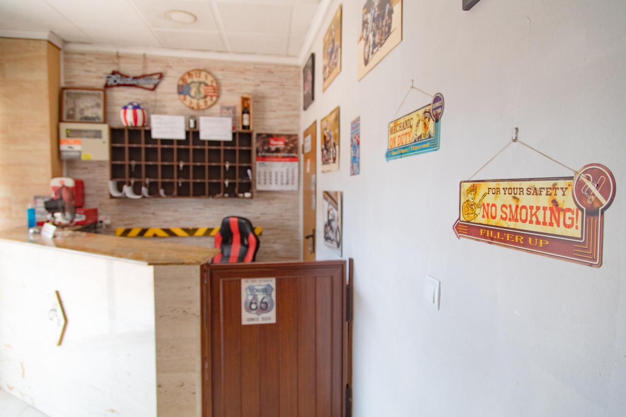 Hostal Virginia Favareta Luaran gambar